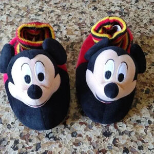 Mickey Mouse Youth Plush Cozy Sock Top Slippers NWOT